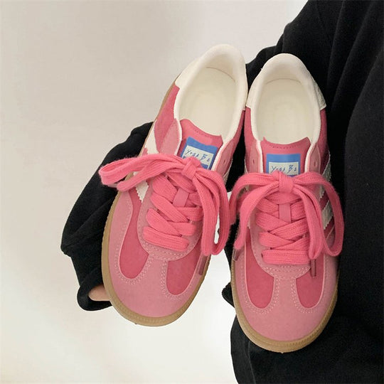 Damen Sportliche Sneakers mit reflektierenden Elementen und atmungsaktiver Oberflächenstruktur R&B