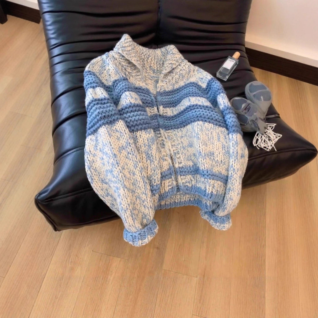 Damen Strickjacke mit breiten Streifen und hochwertigem Reißverschluss R&B