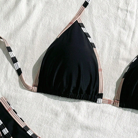 Damen Triangel-Bikini mit verstellbaren Trägern und eleganten Rüschendetails R&B