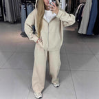 Damen Sportliches Sweat-Outfit mit Kapuze und weiter Passform R&B