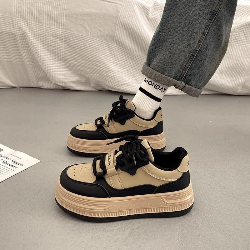 Damen Sportliche Plateau-Sneaker mit elastischen Schnürsenkeln und dämpfender Sohle R&B