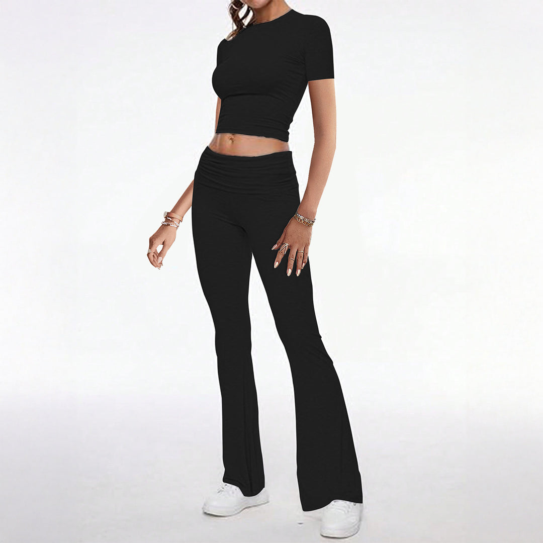 Damen Kombination aus figurbetontem T-Shirt und Schlaghose R&B