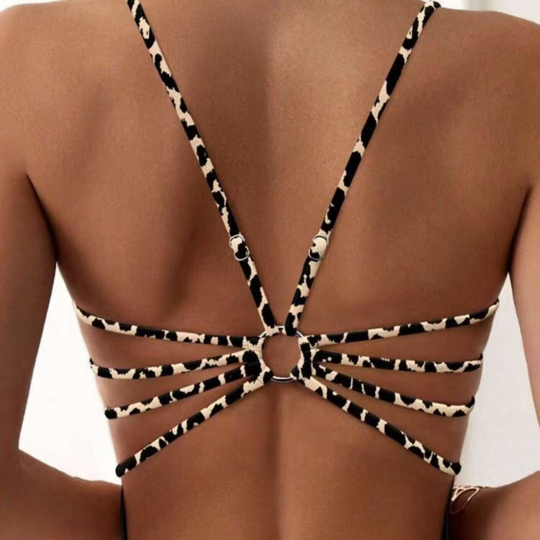 Damen Einteiliger Badeanzug mit elegantem Schnitt und modischen Schnürdetails R&B