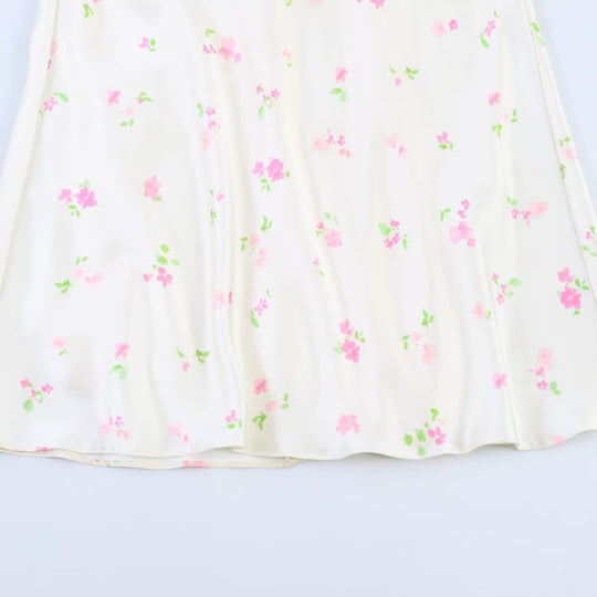 Damen Maxikleid mit offenem Rücken und zarten Blumenmustern R&B