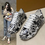 Damen Sneakers im bunten Comic-Design mit rutschfester Sohle R&B
