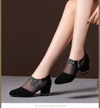 Damen Stiletto Pumps mit transparenten Einsätzen und eleganter Applikation R&B