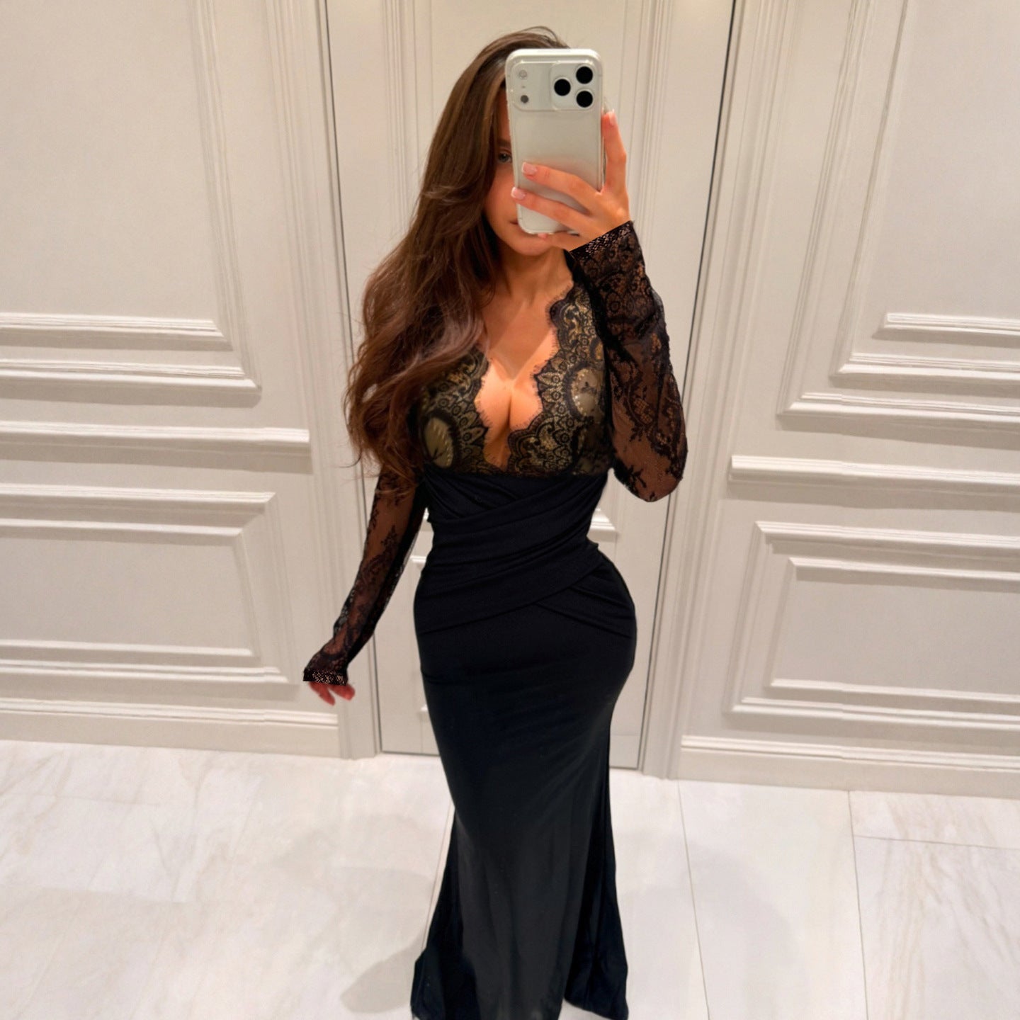 Damen elegantes Abendkleid mit Spitzeneinsätzen und raffiniertem Wickeldesign R&B