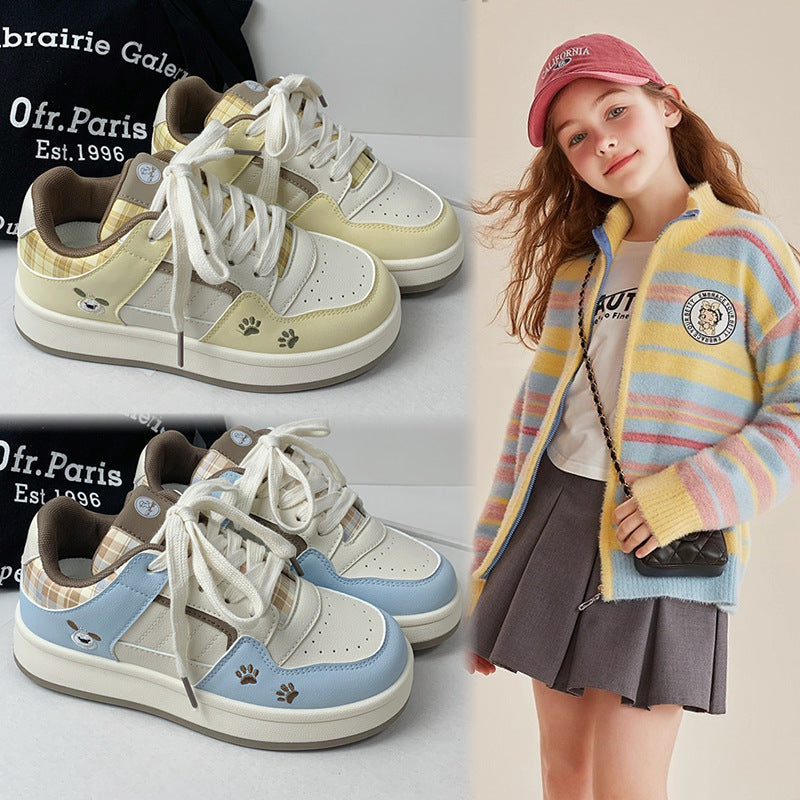 Damen Sneakers im lässigen Retro-Design mit karierten Akzenten und bequemer Sohle R&B