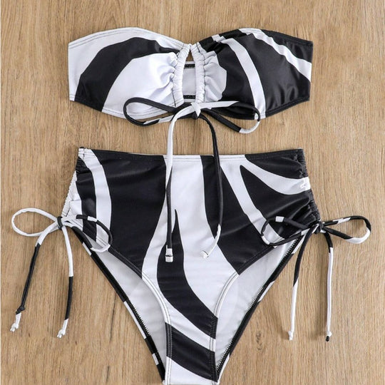 Damen Bikini-Set mit modischem Wickel-Design und verstellbaren Schnürdetails R&B