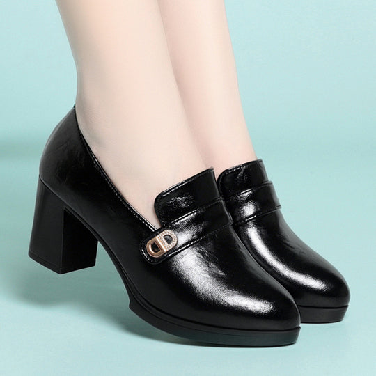 Damen elegante Pumps mit modischem Verschlussdetail R&B