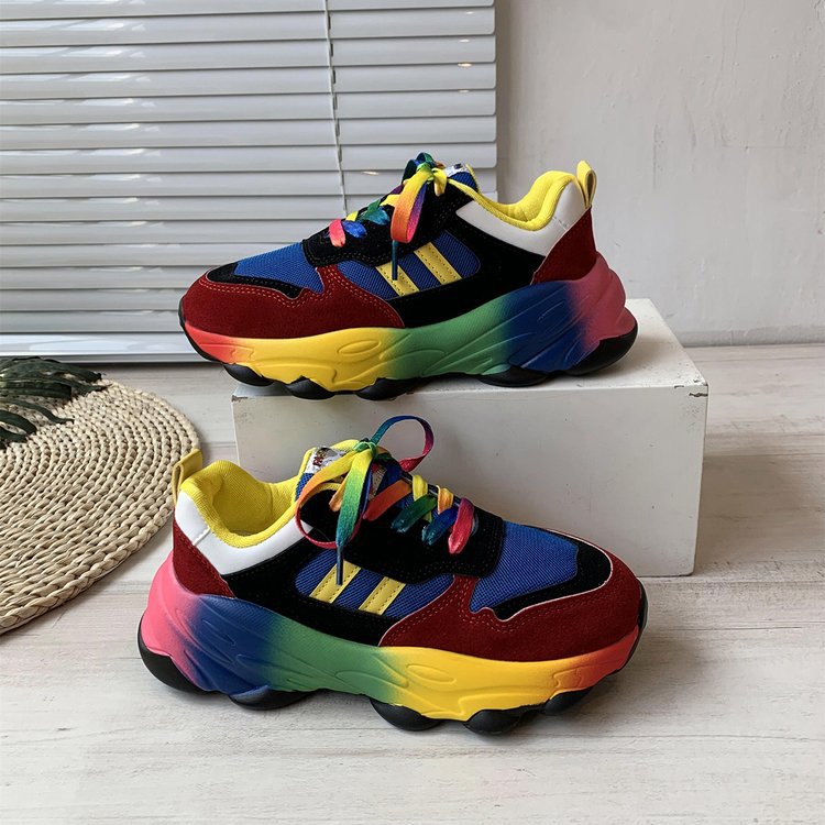 Damen Sportliche Sneakers mit buntem Design und verspielten Schnürsenkeln R&B