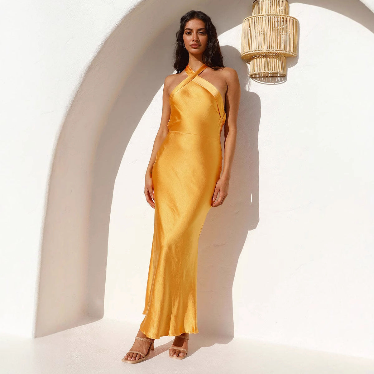 Damen elegantes Maxikleid mit raffiniertem Schnitt und schulterfreiem Design R&B
