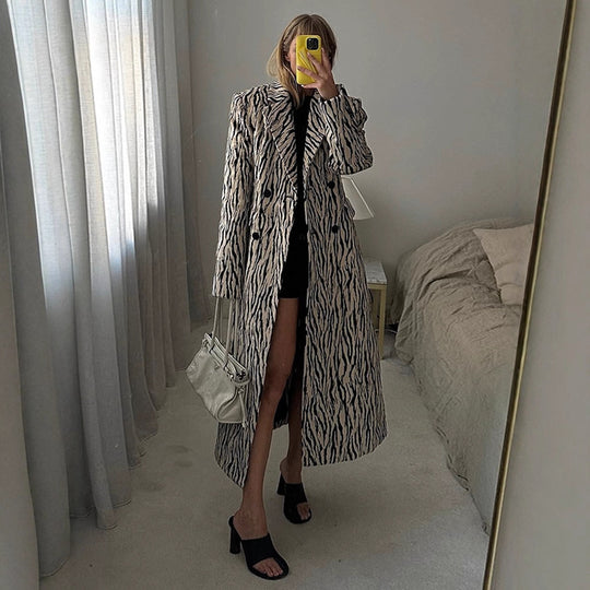 Damen modischer Langmantel mit animalischem Print R&B