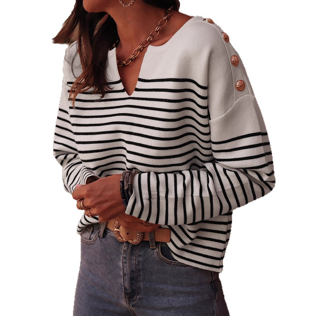 Damen modischer Sweater mit breiten Streifen und eleganten Knopfdetails