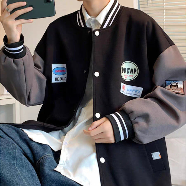 Herren Collegejacke mit praktischen Taschen und Stickereien