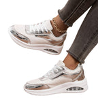 Damen nan elegante Stadt-Sneaker mit glitzerndem Textiloberteil, reflektierenden Metallic-Overlays und integriertem Dämpfungskern R&B