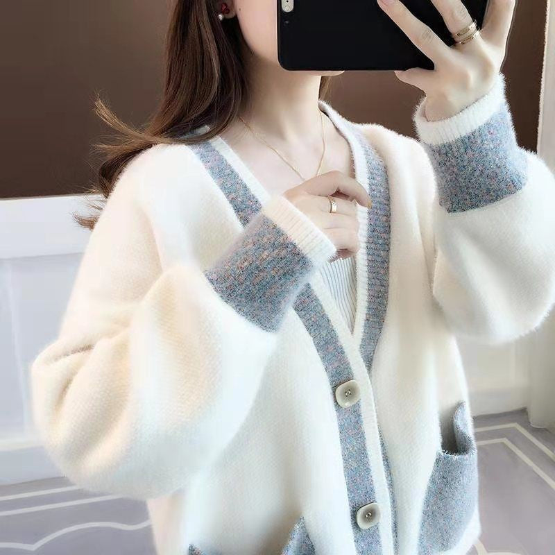 Damen Strickjacke mit modischen Kontrastdetails und tiefen Taschen R&B