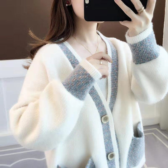 Damen Strickjacke mit modischen Kontrastdetails und tiefen Taschen R&B