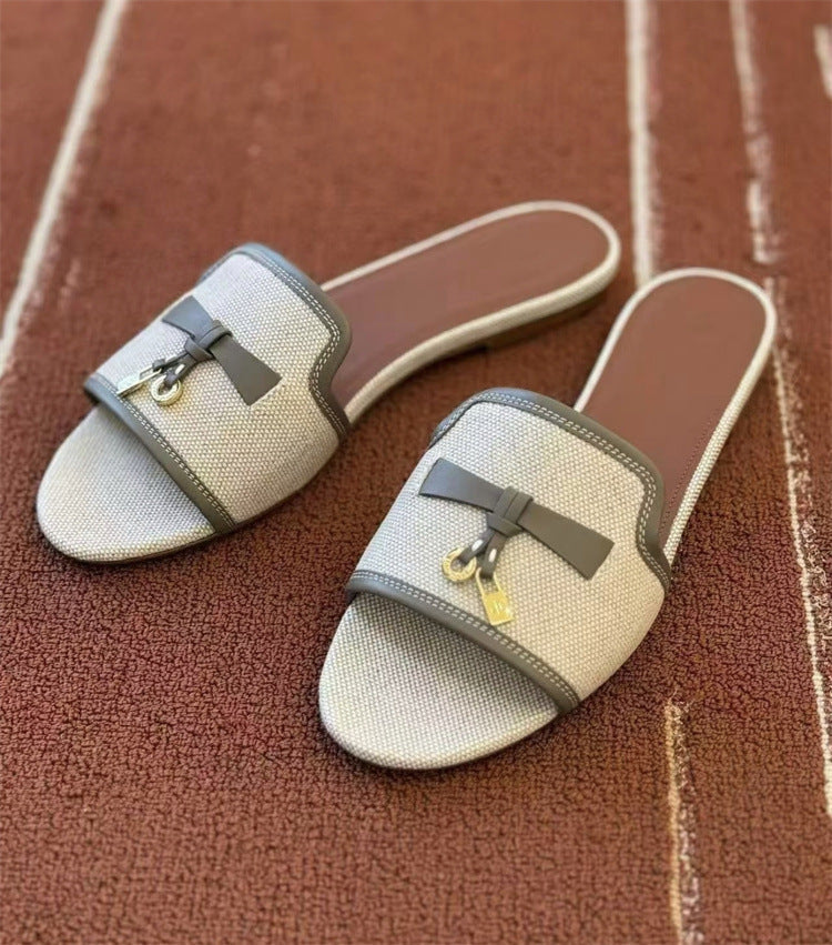 Damen elegante Mules mit modischem Schleifenakzent und hochwertiger Oberflächenstruktur