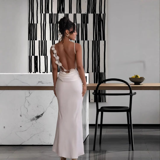Damen Elegantes Maxikleid mit schmalem Schnitt und verführerischem Rücken R&B