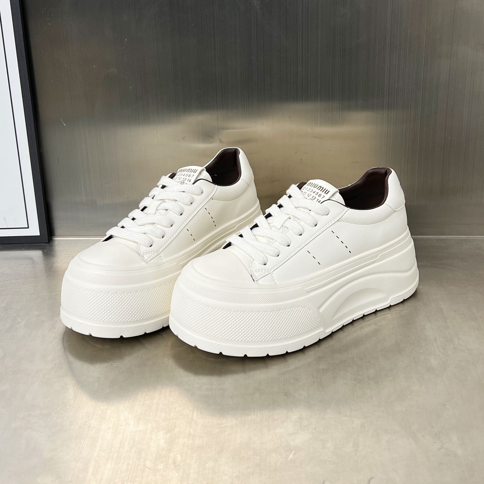 Damen Plateau-Sneaker mit verstärkter Laufsohle und atmungsaktivem Obermaterial R&B