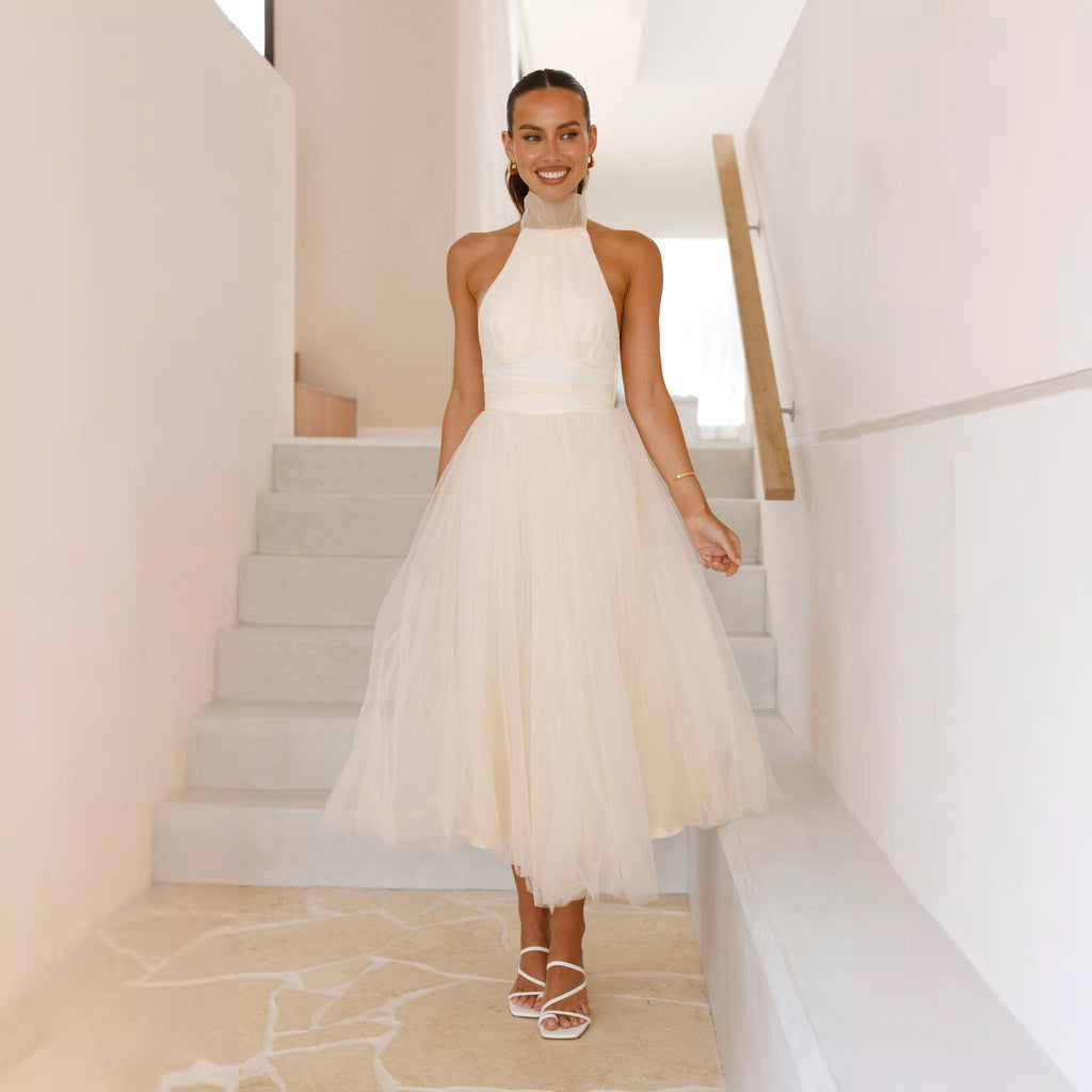 Damen Tüllkleid mit elegantem Halterneck und schwingendem Rock R&B