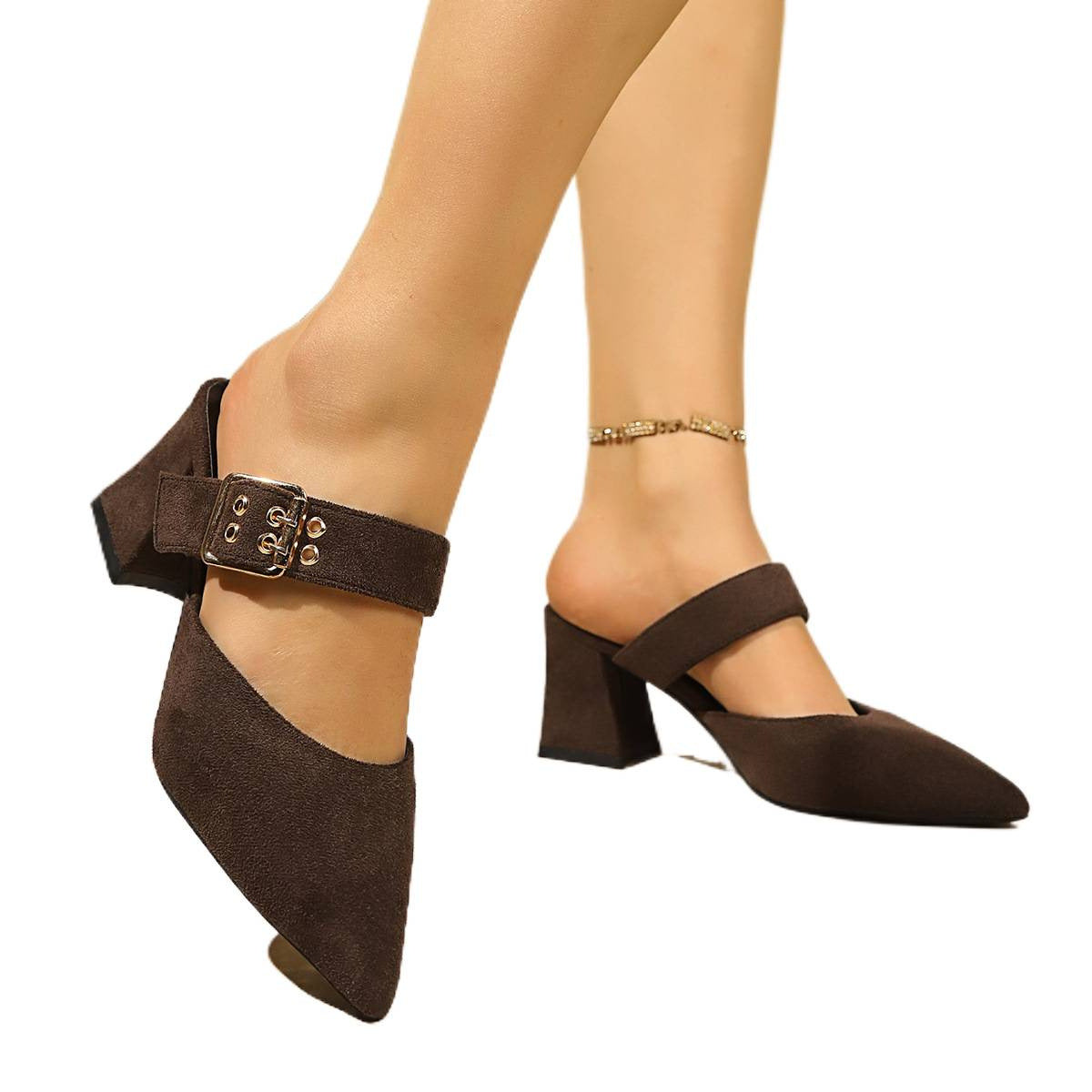 Damen geschlossene Mules mit Blockabsatz und einem eleganten Riemen R&B