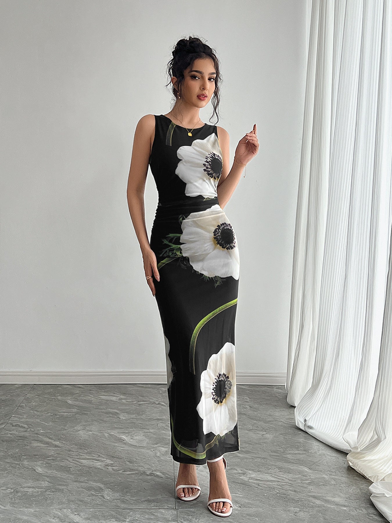 Damen Maxikleid mit floralem Druck und figurbetonter Silhouette R&B
