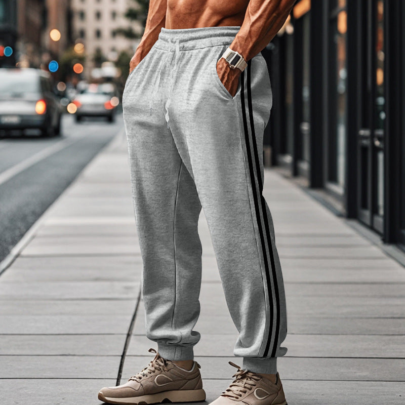 Herren Sportliche Jogginghose mit elastischem Bund und seitlichen Kontraststreifen R&B