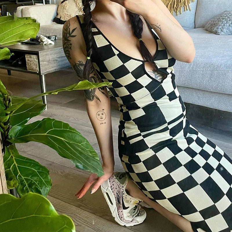 Damen Bodycon-Kleid mit auffälligem Schachmuster und tiefem V-Ausschnitt R&B