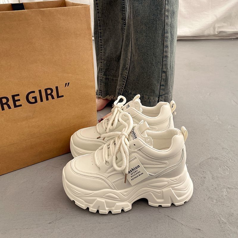 Damen Chunky Sneakers mit dicker Sohle und modischem Design