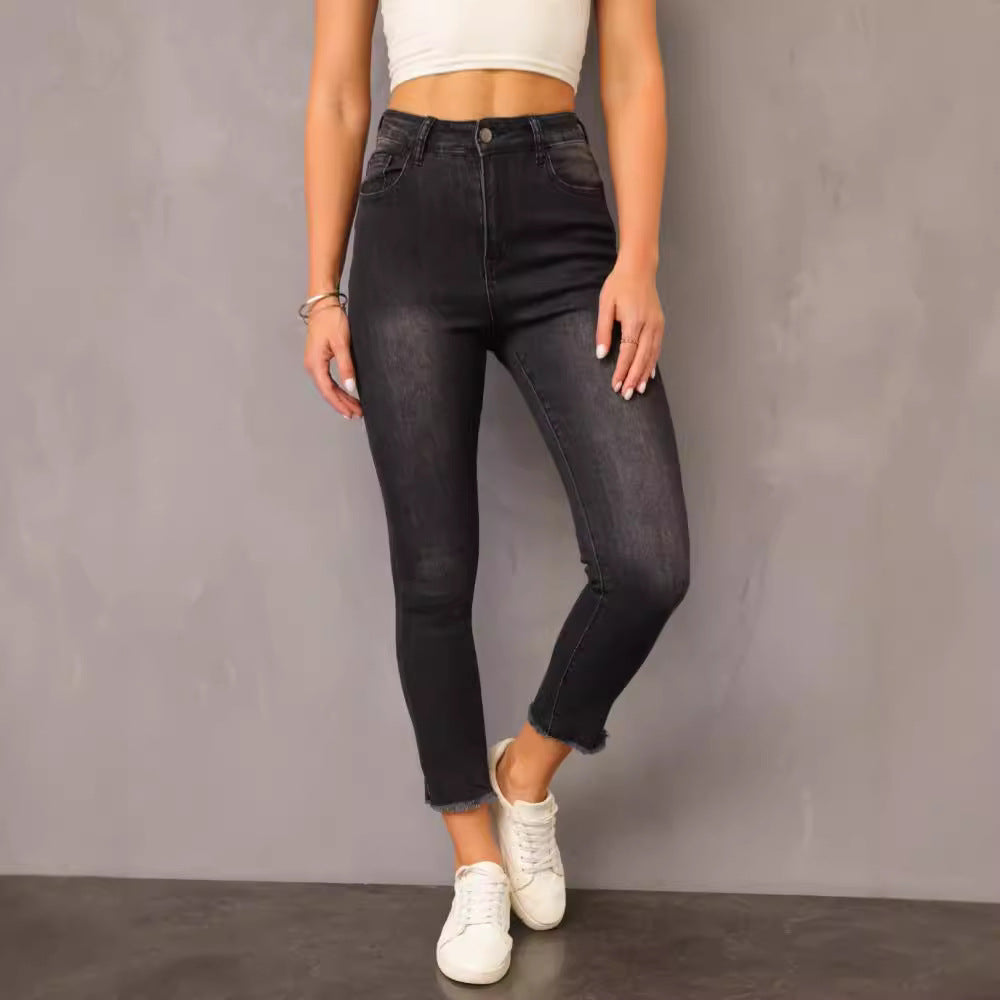 Damen High-Waist Jeans mit fransigem Saum und anpassbarem Schnitt