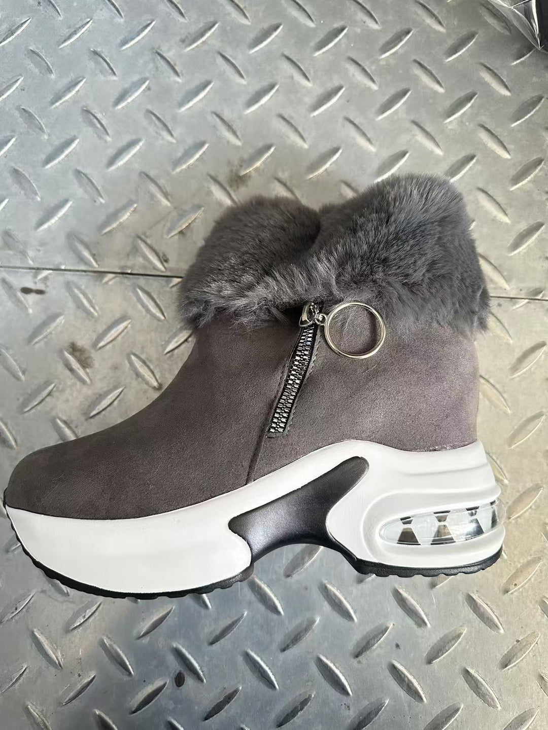 Damen Sneaker-Stiefel mit weichem Kunstfellkragen und trendigem Reißverschluss R&B