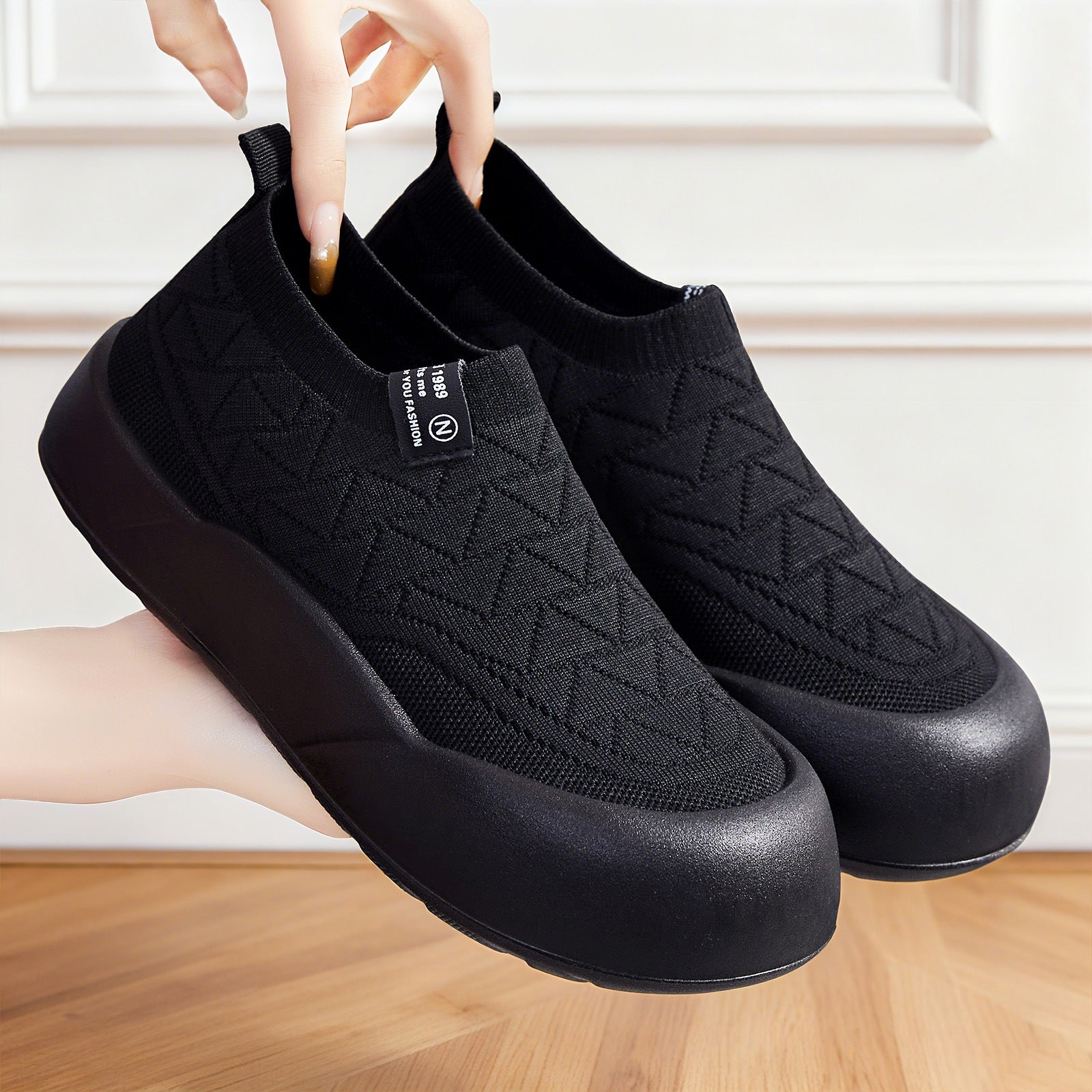 Damen Atmungsaktive Sneaker mit flexiblem Strickdesign R&B