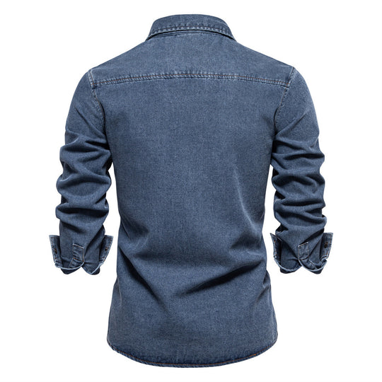 Herren nan tailliertes Jeanshemd mit Kentkragen, aufgesetzten Brusttaschen und Kontraststeppung R&B