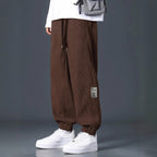 Herren nan Relax-Freizeithose aus feiner Breitkordstruktur mit Tunnelzug und elastischen Knöchelabschlüssen R&B