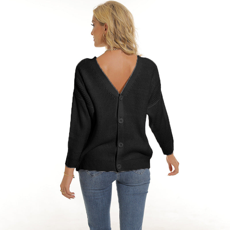 Damen Strickjacke mit tiefem V-Ausschnitt und dekorativer Knopfleiste R&B