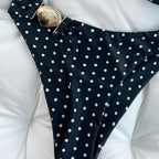 Damen Bikini mit dekorativen Rüschen und goldenen Akzenten R&B