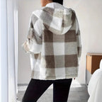 Damen Kuschelige Kapuzenjacke im Karodesign R&B