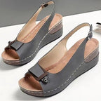 Damen Komfortable Sandalen mit verstellbarem Riemen und gepolstertem Fußbett R&B