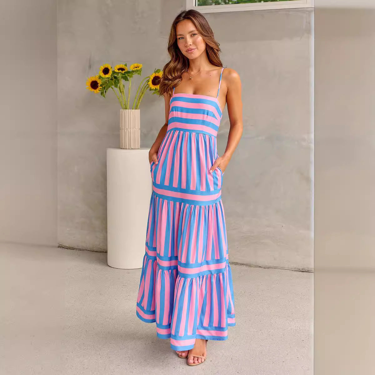 Damen Maxikleid mit schmalen Trägern und gestreiftem Design R&B