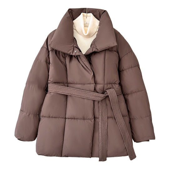 Damen modische wattierte Jacke mit Gürtel und hochschließendem Kragen R&B