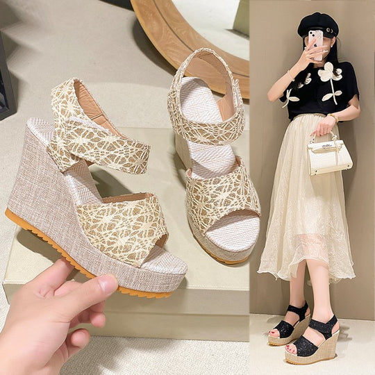 Damen Plateau-Sandalen mit elegantem Riemchen-Design R&B