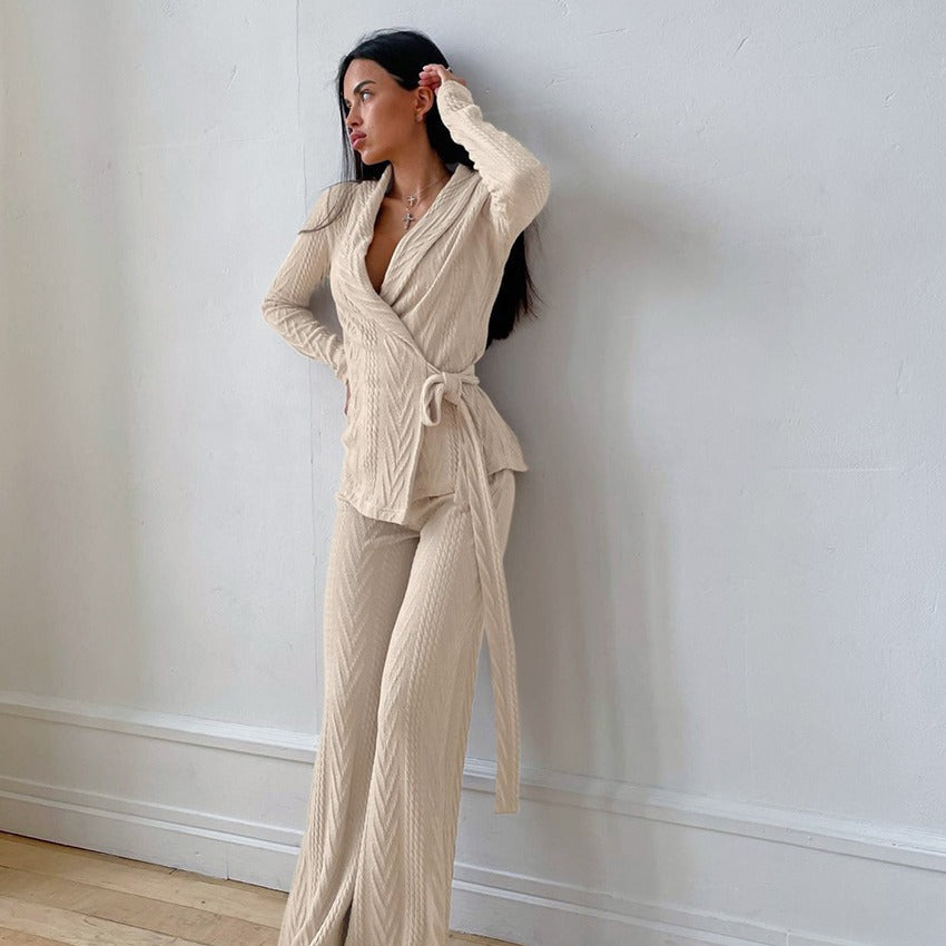 Damen Strickanzug im modernen Look mit eleganten Details R&B