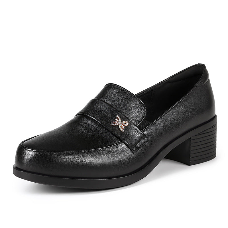 Damen Elegante und komfortable Mokassins mit modischem Schmuckdetail R&B