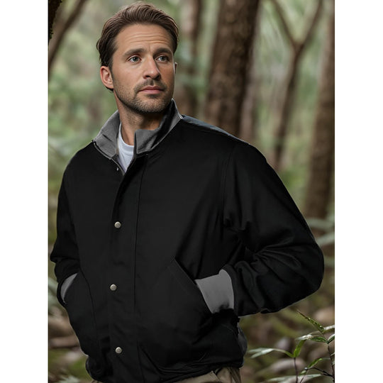 Herren leichte Steppjacke mit praktischen Seitentaschen und modernem Kragen R&B