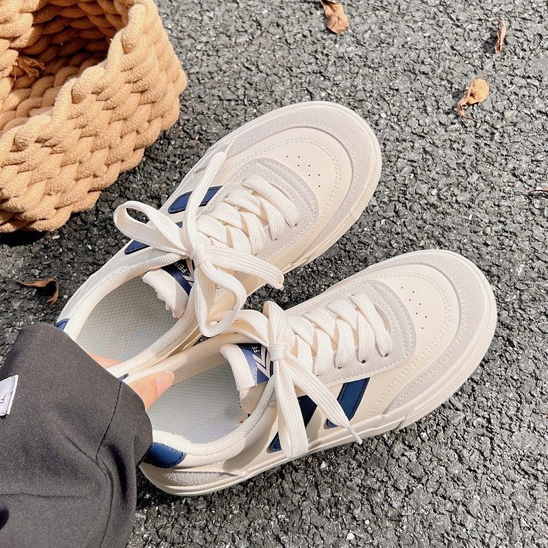 Damen Sportliche Sneakers mit hohem Tragekomfort und innovativem Sohlenprofil