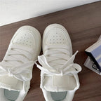 Damen Sneakers mit texturiertem Obermaterial und dämpfender Sohle R&B