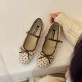 Damen Ballerina-Schuhe mit floralem Muster und Riemchen EB