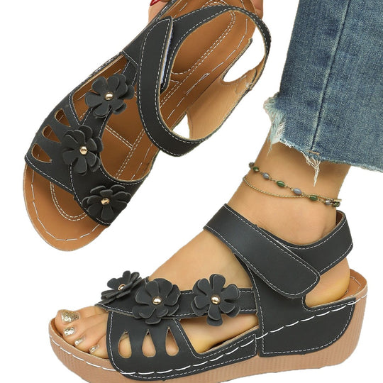 Damen komfortable Riemchen-Sandalen mit dekorativen Blumenapplikationen R&B
